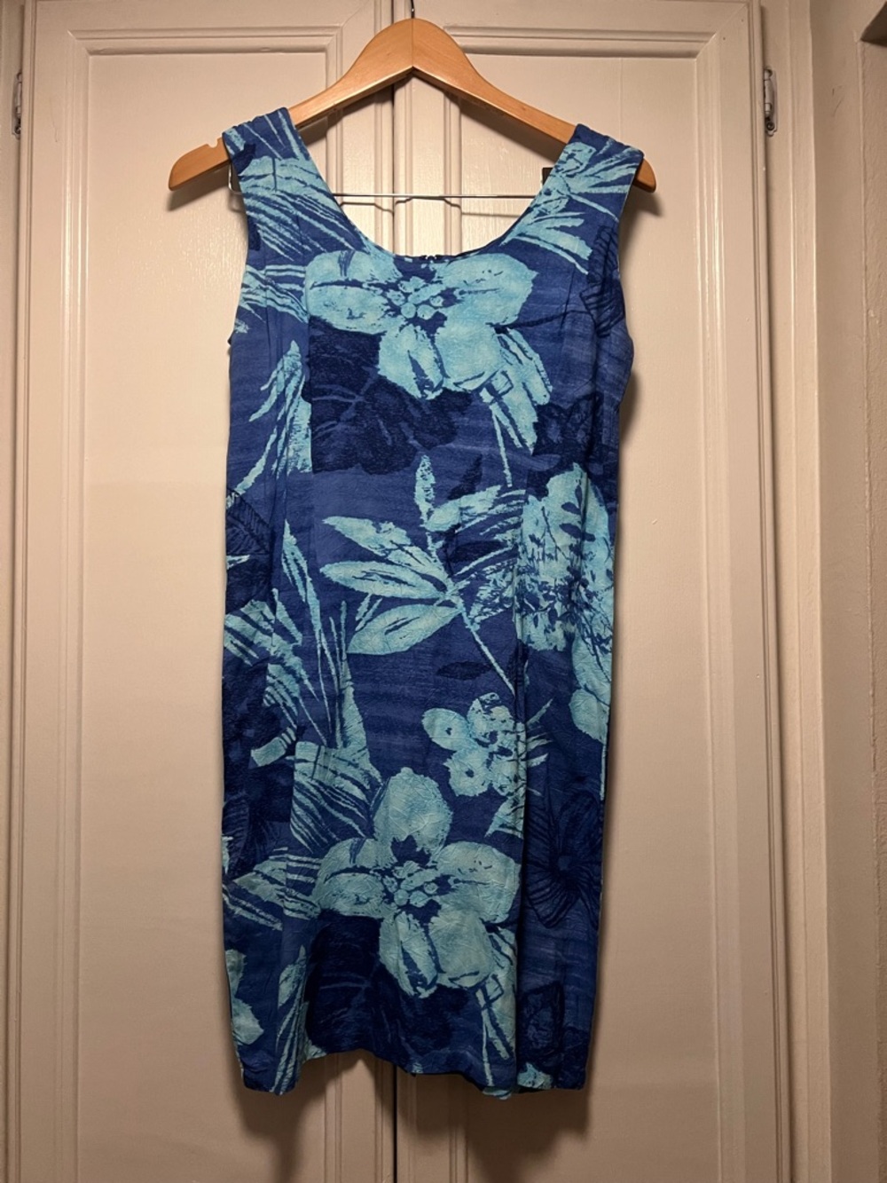 Jams World Hula Moon Hawaiian Floral Crinkle V-Neck Mini Dress Blue Sz Medium